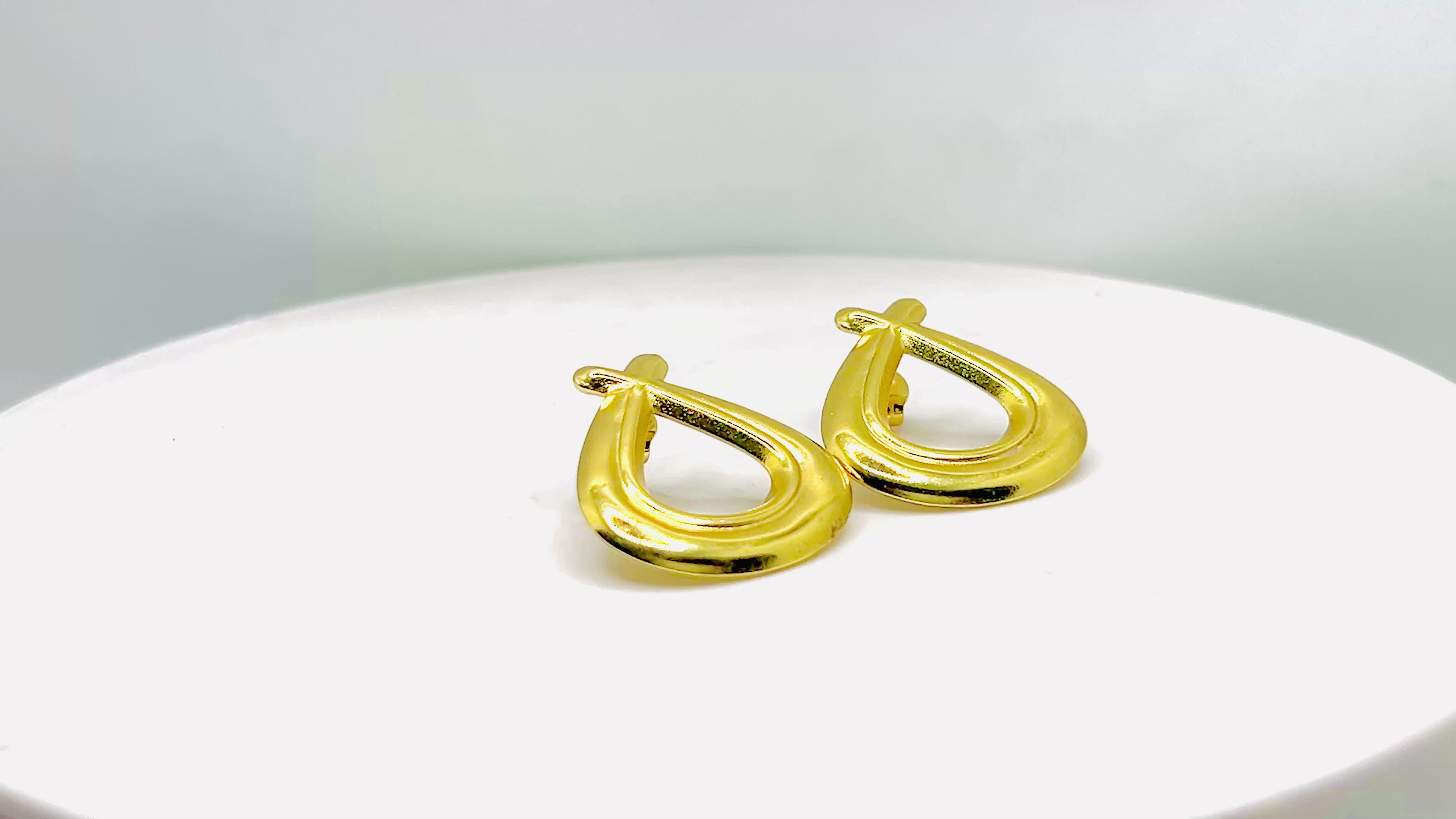 Mirror Finish Teardrop Stud Earrings
